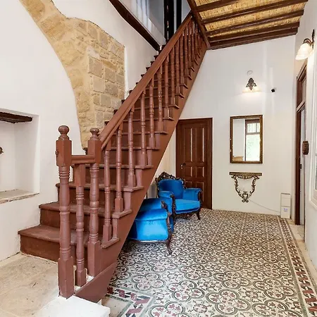 Palm Garden Bed and breakfast 3*